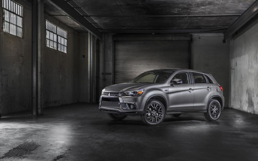  Mitsubishi Outlander Sport Limited Edition 2018 года  (фото 3 из 4)